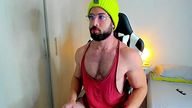 Snapshot of dafboy1 chatting on February 15, 6:15 pm dafboy1 online show from February 15, 6:15 pm