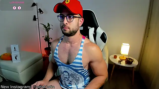 dafboy1 online show from May 4, 1:18 pm