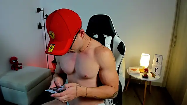 dafboy1 online show from May 23, 1:48 pm
