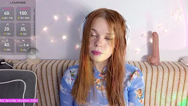 ValBae online show from November 23, 9:47 pm