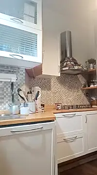 Snapshot of Frabox65 chatting on December 7, 6:43 am Frabox65 online show from December 7, 6:43 am