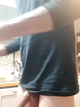 Snapshot of Frabox65 chatting on December 8, 6:43 am Frabox65 online show from December 8, 6:43 am