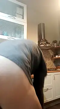 Snapshot of Frabox65 chatting on January 21, 6:11 am Frabox65 online show from January 21, 6:11 am