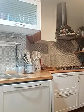 Snapshot of Frabox65 chatting on February 22, 6:06 am Frabox65 online show from February 22, 6:06 am