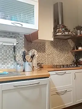 Snapshot of Frabox65 chatting on February 26, 6:04 am Frabox65 online show from February 26, 6:04 am