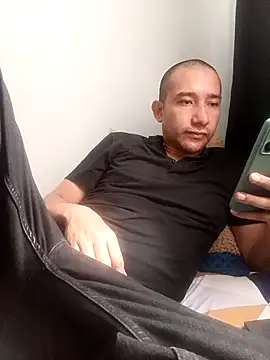 Snapshot of misterioso258 chatting on May 12, 2:36 pm misterioso258 online show from May 12, 2:36 pm