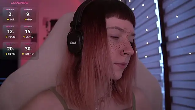 juliapie online show from February 1, 6:54 am