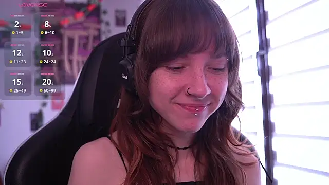 Snapshot of juliapie chatting on March 19, 9:46 am juliapie online show from March 19, 9:46 am