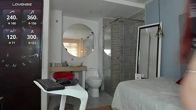 Brenda Storm online show from December 17, 7:53 pm