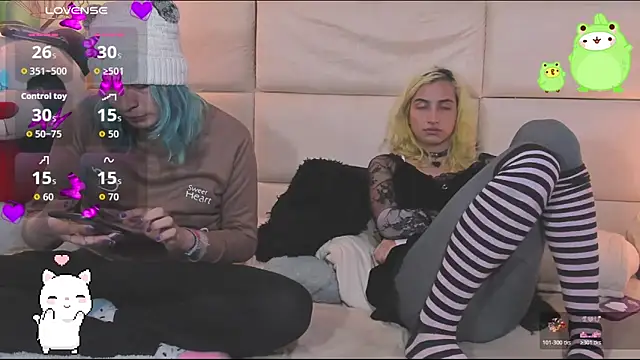 -kisa  online show from December 18, 2:17 am