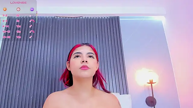 Snapshot of stephany_roses_ chatting on February 23, 7:17 pm stephany roses online show from February 23, 7:17 pm