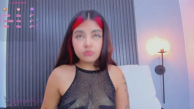 Snapshot of stephany_roses_ chatting on March 7, 10:54 pm stephany roses online show from March 7, 10:54 pm