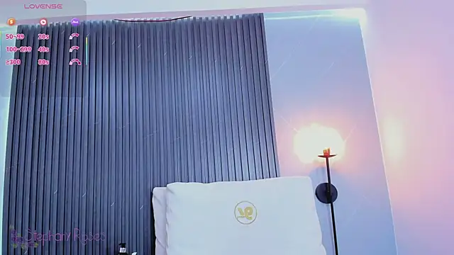 Snapshot of stephany_roses_ chatting on March 10, 11:06 pm stephany roses online show from March 10, 11:06 pm