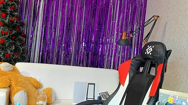 Snapshot of Seductive_She_Wolf chatting on January 30, 1:31 pm Seductive She Wolf online show from January 30, 1:31 pm