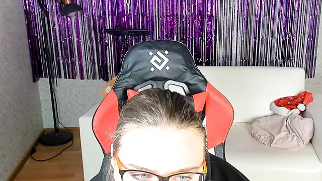 Snapshot of Seductive_She_Wolf chatting on February 26, 3:08 pm Seductive She Wolf online show from February 26, 3:08 pm