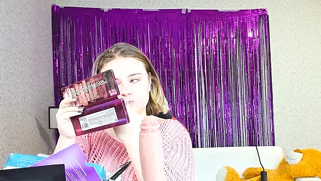 Snapshot of Seductive_She_Wolf chatting on March 5, 9:16 am Seductive She Wolf online show from March 5, 9:16 am