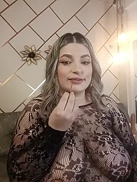 Snapshot of marianeporter__ chatting on February 20, 9:15 pm marianeporter online show from February 20, 9:15 pm