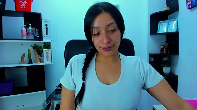Sarah Hornny online show from July 10, 8:11 pm
