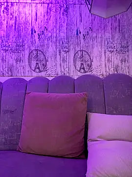 Snapshot of AbyThompson chatting on October 1, 12:22 pm AbyThompson online show from October 1, 12:22 pm