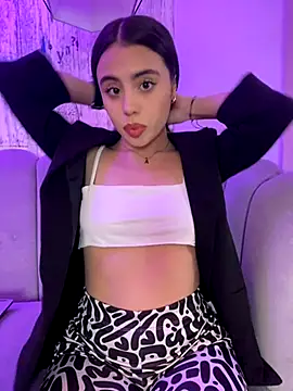 Snapshot of AbyThompson chatting on October 9, 12:14 pm AbyThompson online show from October 9, 12:14 pm