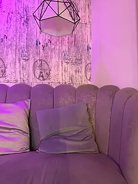AbyThompson online show from July 6, 6:32 pm