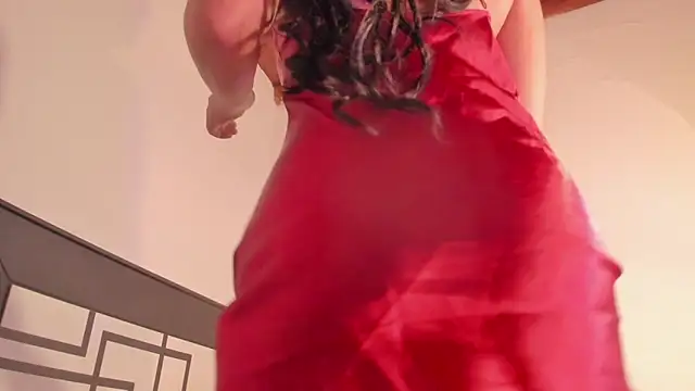 Snapshot of HarleyRedd chatting on January 17, 6:29 am HarleyRedd online show from January 17, 6:29 am