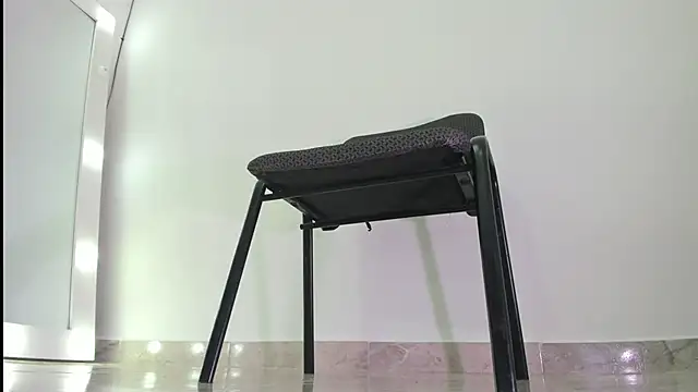 Madeleine  w online show from March 10, 11:27 pm