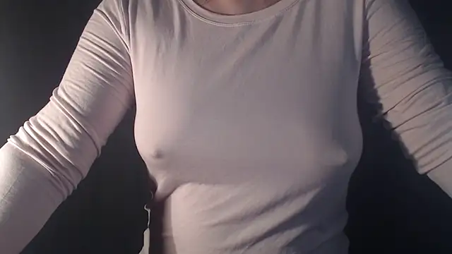 Snapshot of 1BECHA1 chatting on March 10, 1:54 am 1BECHA1 online show from March 10, 1:54 am