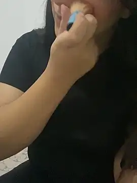 yassminsexy22 online show from September 24, 6:11 pm