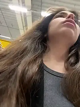 Snapshot of pantyless chatting on March 7, 12:29 am pantyless online show from March 7, 12:29 am