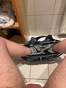 Snapshot of Michaela1222 chatting on March 21, 5:27 pm Michaela1222 online show from March 21, 5:27 pm