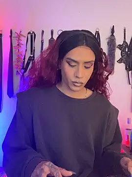 akinoro  online show from October 12, 8:30 pm