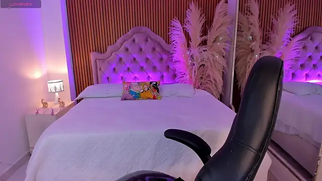 CamilaHarperr  online show from July 21, 9:39 pm