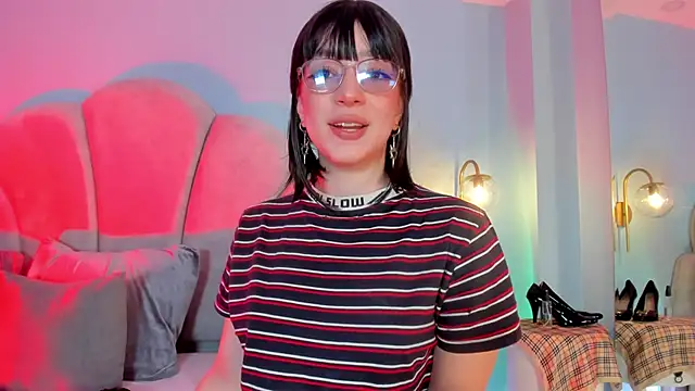 Snapshot of sweeet_peach chatting on September 29, 10:25 pm sweeet peach online show from September 29, 10:25 pm