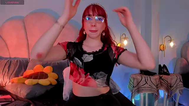 Snapshot of sweeet_peach chatting on October 7, 10:29 pm sweeet peach online show from October 7, 10:29 pm