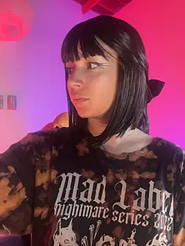 sweeet peach online show from March 26, 5:02 am