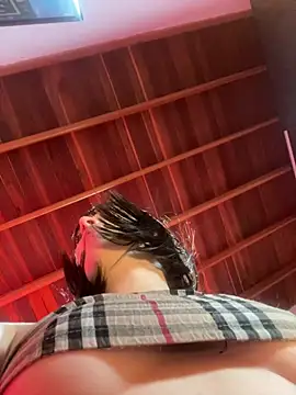 sweeet peach online show from April 7, 3:18 am