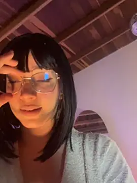 sweeet peach online show from June 20, 5:54 am