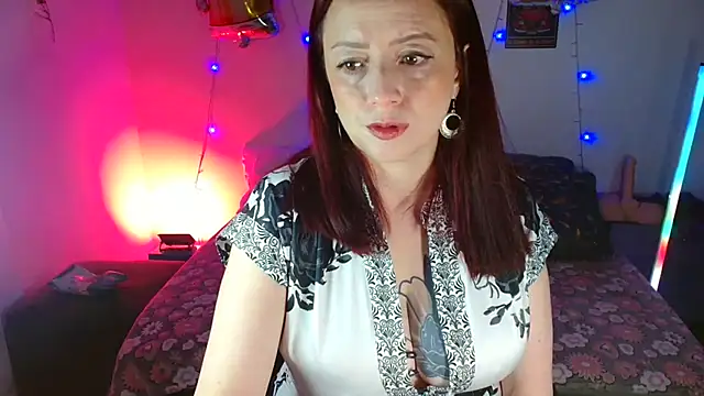 catalinamommyx online show from October 21, 12:44 am