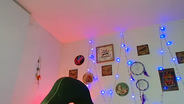 catalinamommyx online show from October 25, 1:13 am