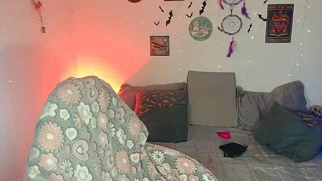 catalinamommyx online show from November 4, 1:05 am