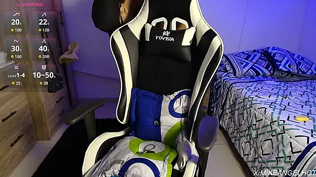 Angelligth online show from March 2, 3:41 am