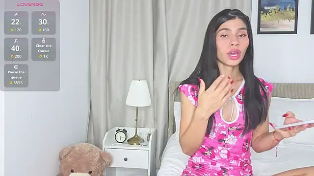 Snapshot of _violetadulce chatting on July 23, 1:58 am violetadulce online show from July 23, 1:58 am