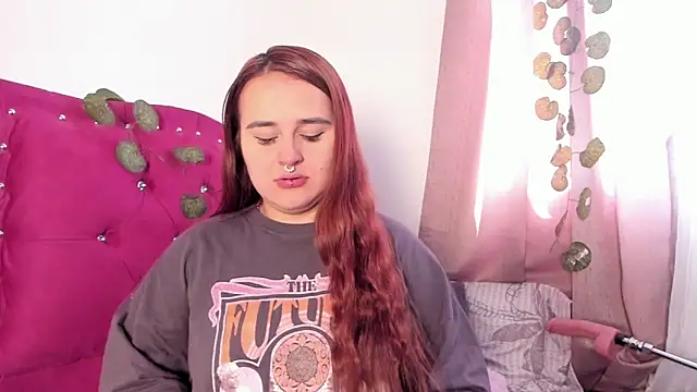 evy orange1 online show from December 13, 2:49 pm