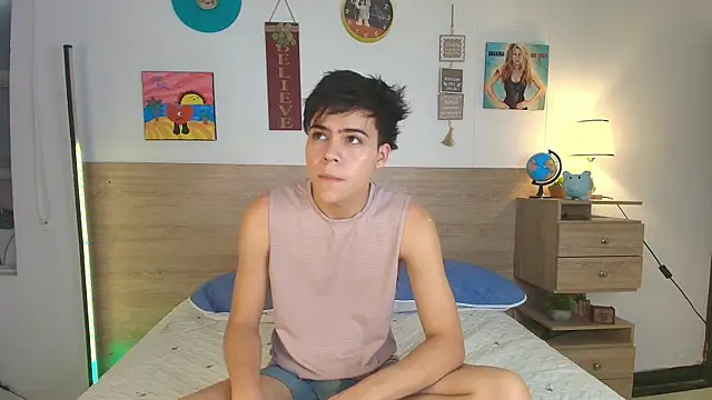 justinbiler online show from September 24, 12:08 pm