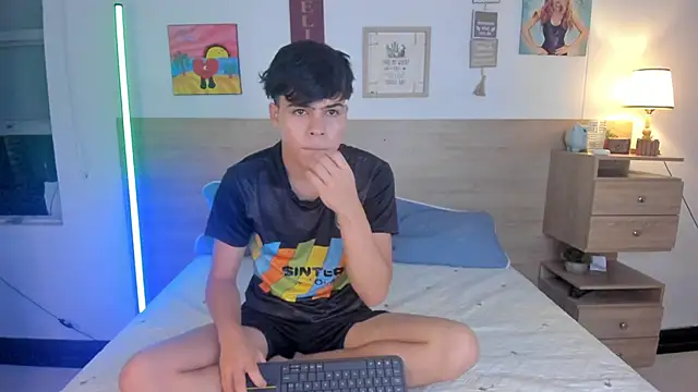 justinbiler online show from October 11, 12:47 pm