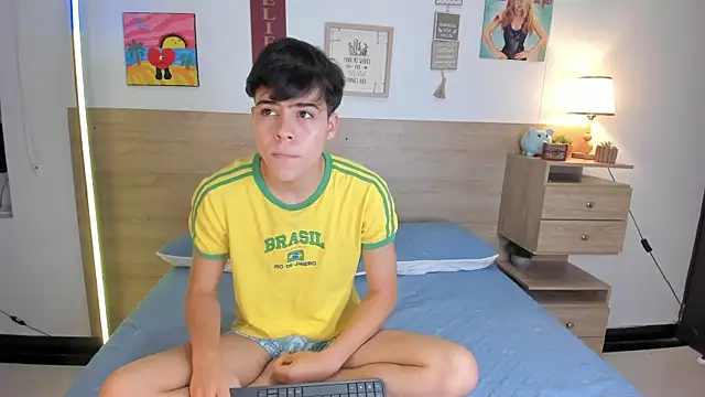 justinbiler online show from October 16, 12:50 pm