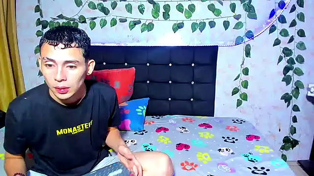 Alexander and Xiao online show from January 21, 2:22 am