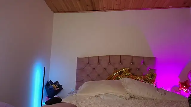 miaa saenz1 online show from November 8, 4:34 am