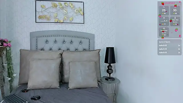 Snapshot of Katalella_murillo chatting on December 24, 2:10 am Katalella murillo online show from December 24, 2:10 am